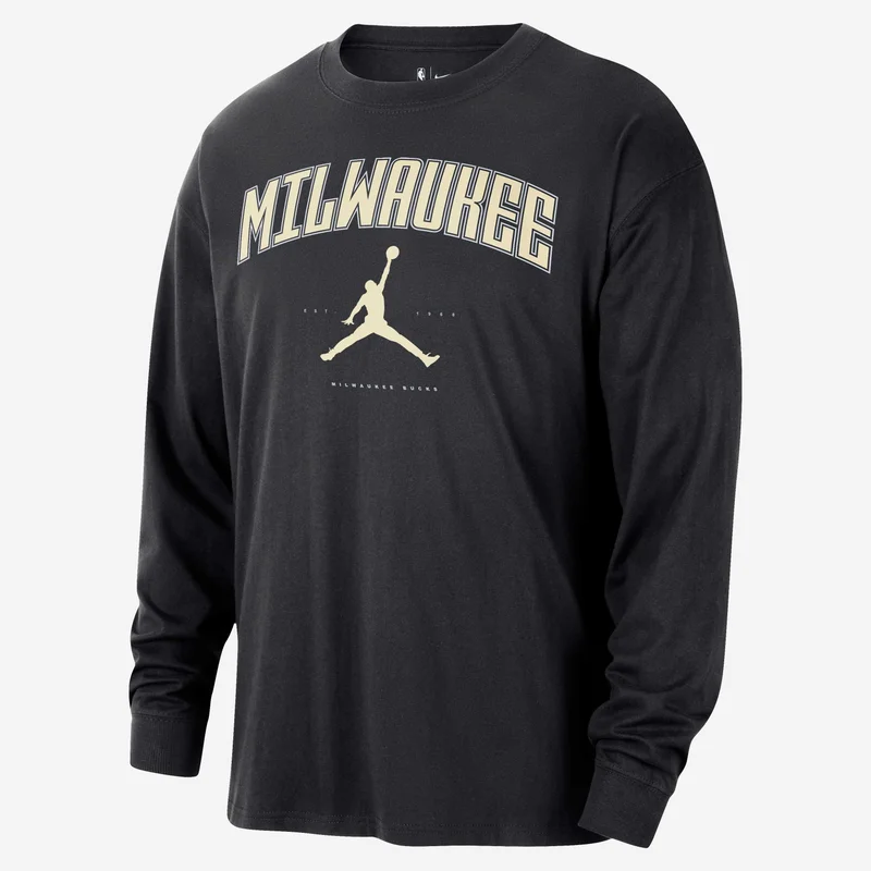 نايكي Men's NBA Milwaukee Bucks Essential T-Shirt